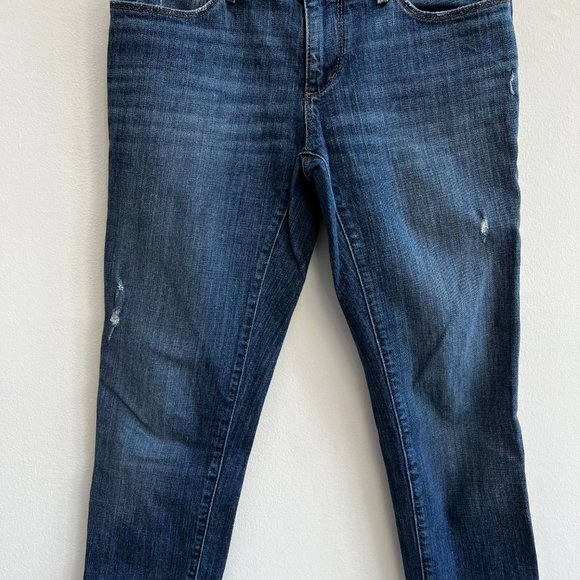 LOFT Relaxed Skinny Jeans in Vintage Wash - Picture 3 of 15